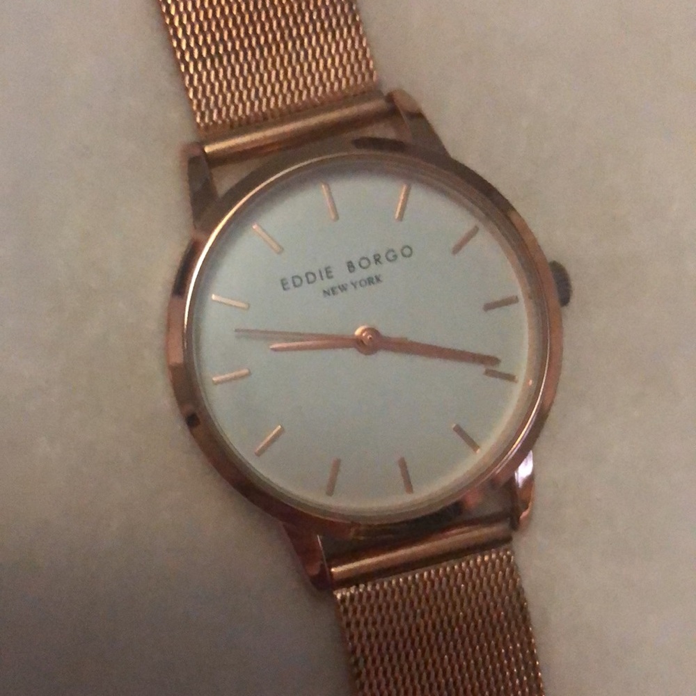 Watch - Picture 2 of 4